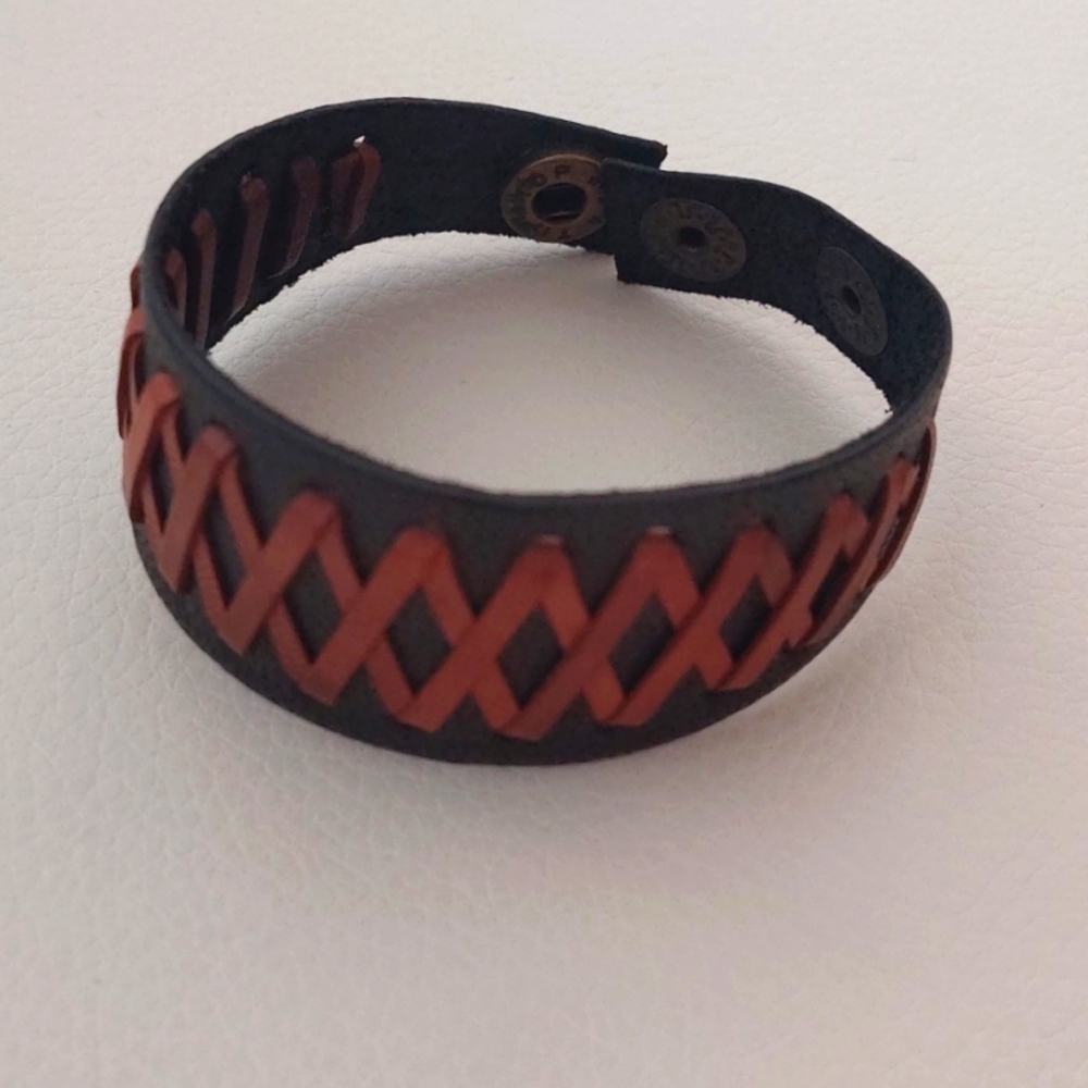 Leather bracelet
